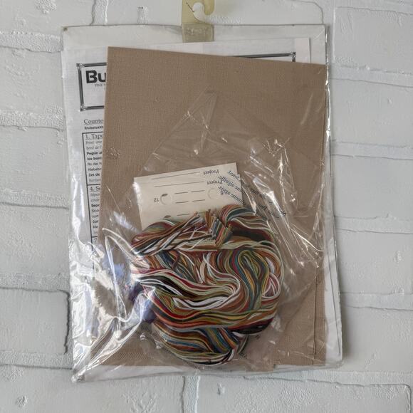 NEW Vintage Bucilla Needlepoint Cross Stitch Golf Image Memorabilia Kit 42075 - Picture 4 of 5